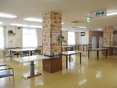 ²ð¸îÏ·¿ÍÊÝ·ò»ÜÀß ¤Ê¤¬¤¿¤¤Áñ¡¡¢¡Ç§ÃξÉÀìÌçÅï¥Û¡¼¥ë¢¡ ²ð¸îÏ·¿ÍÊÝ·ò»ÜÀß ¤Ê¤¬¤¿¤¤Áñ¤Ï°å»Õ¤È´Ç¸î»Õ¤Ë¤è¤ë·ò¹¯¥Á¥§¥Ã¥¯¡¢ÀìÌç¤ÎÎÅË¡»Î¤Ë¤è¤ë¥ê¥Ï¥Ó¥ê¥Æ¡¼¥·¥ç¥ó¤ò¹Ô¤¤¤Þ¤¹¡£¤Þ¤¿¡¢²ð¸î°÷¤¬³§ÍÍ¤ÎÆü¾ï¤ÎÀ¸³è¤Î¤ªÀ¤Ïäò¤µ¤»¤Æ¤¤¤¿¤À¤¤Þ¤¹¡£¤½¤Î¾¥ì¥¯¥ê¥¨¡¼¥·¥ç¥ó¤Ê¤ÉÍøÍѼԤ˹ç¤Ã¤¿²÷Ŭ¤ÊÎÅÍÜÀ¸³è¤¬¤Ç¤¤ë¤è¤¦¤ËÅØ¤á¤Þ¤¹¡£