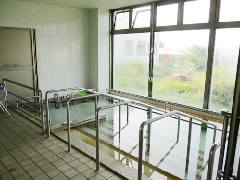 ²ð¸îÏ·¿ÍÊÝ·ò»ÜÀß ¤Ê¤¬¤¿¤¤Áñ¡¡ÂçÍá¾ì ²ð¸îÏ·¿ÍÊÝ·ò»ÜÀß ¤Ê¤¬¤¿¤¤Áñ¤Ï°å»Õ¤È´Ç¸î»Õ¤Ë¤è¤ë·ò¹¯¥Á¥§¥Ã¥¯¡¢ÀìÌç¤ÎÎÅË¡»Î¤Ë¤è¤ë¥ê¥Ï¥Ó¥ê¥Æ¡¼¥·¥ç¥ó¤ò¹Ô¤¤¤Þ¤¹¡£¤Þ¤¿¡¢²ð¸î°÷¤¬³§ÍÍ¤ÎÆü¾ï¤ÎÀ¸³è¤Î¤ªÀ¤Ïäò¤µ¤»¤Æ¤¤¤¿¤À¤¤Þ¤¹¡£¤½¤Î¾¥ì¥¯¥ê¥¨¡¼¥·¥ç¥ó¤Ê¤ÉÍøÍѼԤ˹ç¤Ã¤¿²÷Ŭ¤ÊÎÅÍÜÀ¸³è¤¬¤Ç¤¤ë¤è¤¦¤ËÅØ¤á¤Þ¤¹¡£