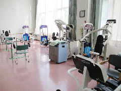 ²ð¸îÏ·¿ÍÊÝ·ò»ÜÀß ¤Ê¤¬¤¿¤¤Áñ¡¡ÂçÍá¾ì ²ð¸îÏ·¿ÍÊÝ·ò»ÜÀß ¤Ê¤¬¤¿¤¤Áñ¤Ï°å»Õ¤È´Ç¸î»Õ¤Ë¤è¤ë·ò¹¯¥Á¥§¥Ã¥¯¡¢ÀìÌç¤ÎÎÅË¡»Î¤Ë¤è¤ë¥ê¥Ï¥Ó¥ê¥Æ¡¼¥·¥ç¥ó¤ò¹Ô¤¤¤Þ¤¹¡£¤Þ¤¿¡¢²ð¸î°÷¤¬³§ÍÍ¤ÎÆü¾ï¤ÎÀ¸³è¤Î¤ªÀ¤Ïäò¤µ¤»¤Æ¤¤¤¿¤À¤¤Þ¤¹¡£¤½¤Î¾¥ì¥¯¥ê¥¨¡¼¥·¥ç¥ó¤Ê¤ÉÍøÍѼԤ˹ç¤Ã¤¿²÷Ŭ¤ÊÎÅÍÜÀ¸³è¤¬¤Ç¤¤ë¤è¤¦¤ËÅØ¤á¤Þ¤¹¡£